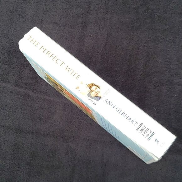 💚3/$20 Book: "The Perfect Wife" - Laura Bush by A Gerhart - Picture 4 of 7